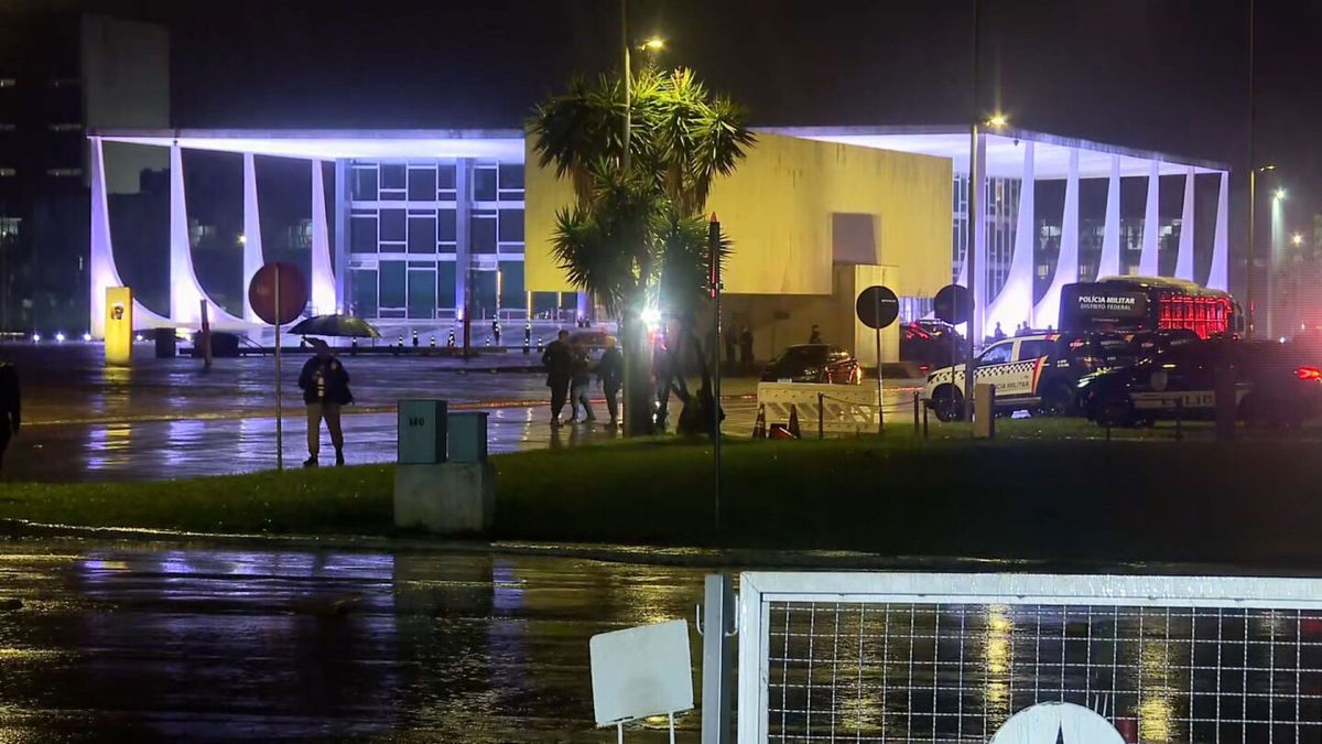 <i>CNN Brasil via CNN Newsource</i><br/>One person dead following two explosions near Brazil’s supreme court.