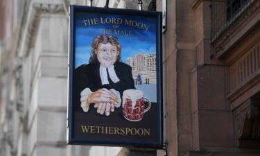 Spoons-founder Tim Martin