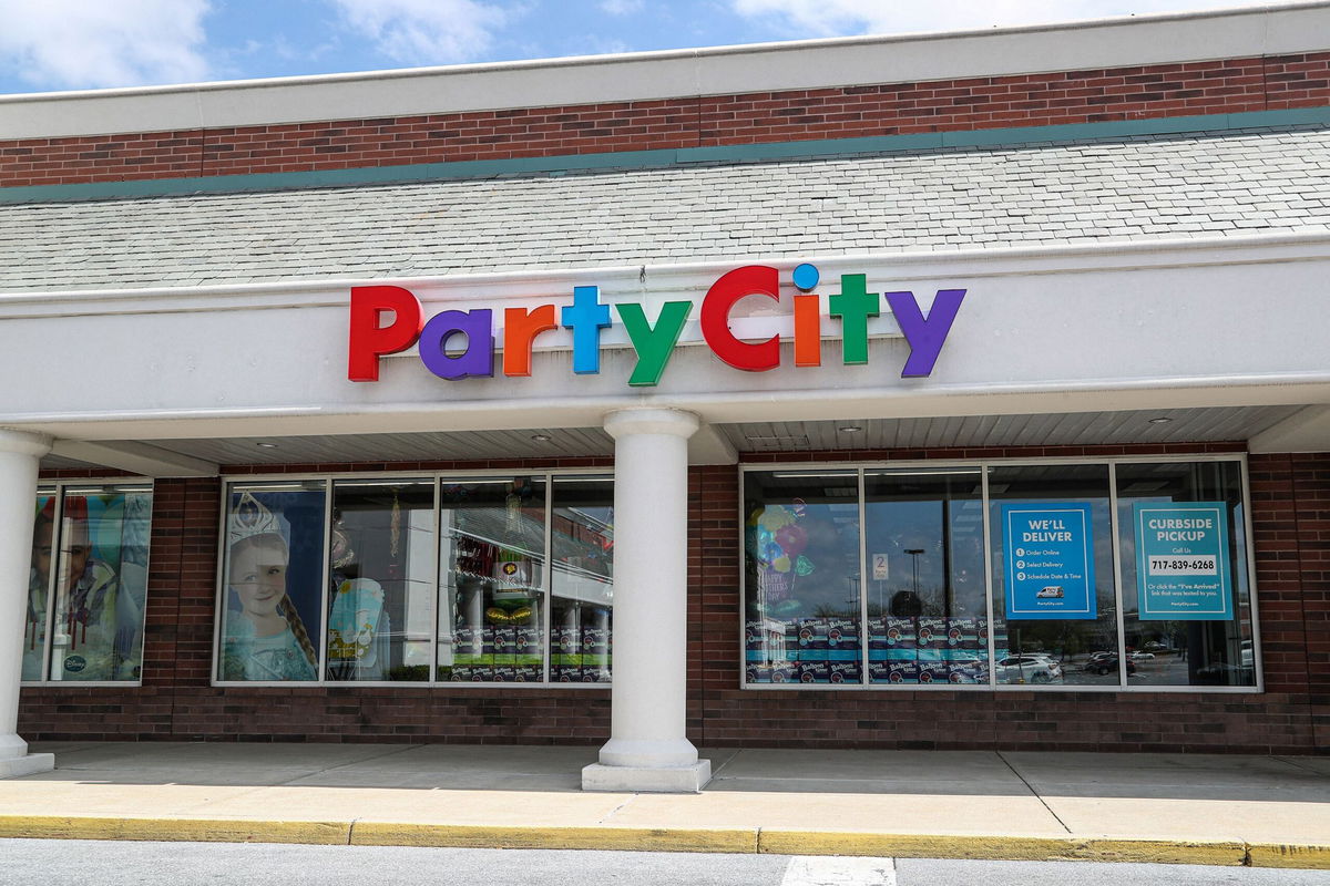 <i>Paul Weaver/SOPA Images/LightRocket/Getty Images via CNN Newsource</i><br/>Party City is closing down all of its stores