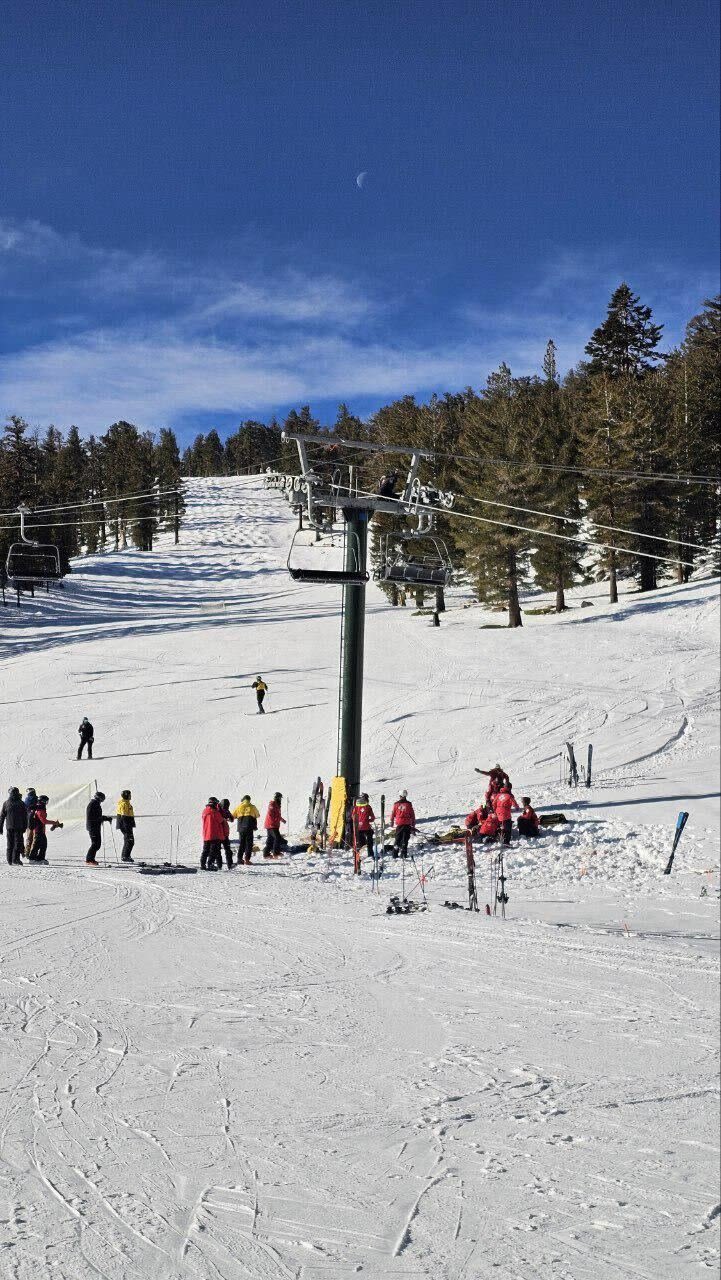 <i>Courtesy Brett Federico via CNN Newsource</i><br/>Skiers injured as lift chairs collided at ski resort in Lake Tahoe.