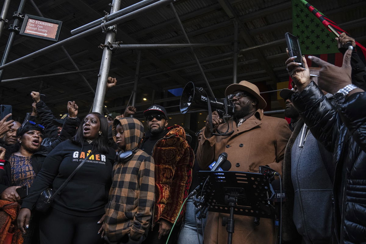 <i>Laura Brett/SIPA USA/AP via CNN Newsource</i><br/>A broad range of Black activists and organizations rallied and held a press conference outside New York Gov. Kathy Hochul's Manhattan office in protest of the murder of Robert Brooks by correction officers at the Marcy Correctional Facility.