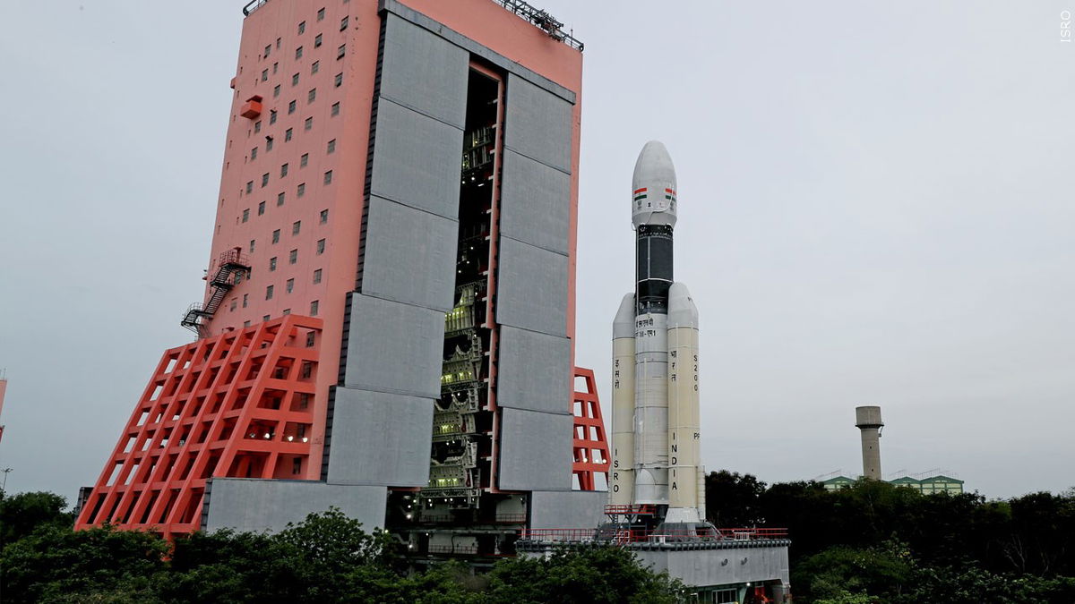 India prepares a launch